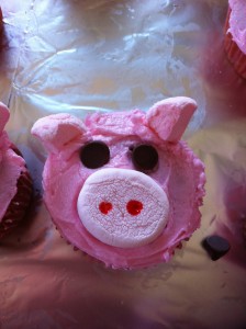 BeautyFrosting's Piggy Cupcakes