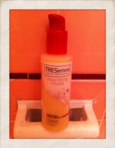 In-My-Tub-Tuesday: TRESemme Liquid Gold Shine Therapy