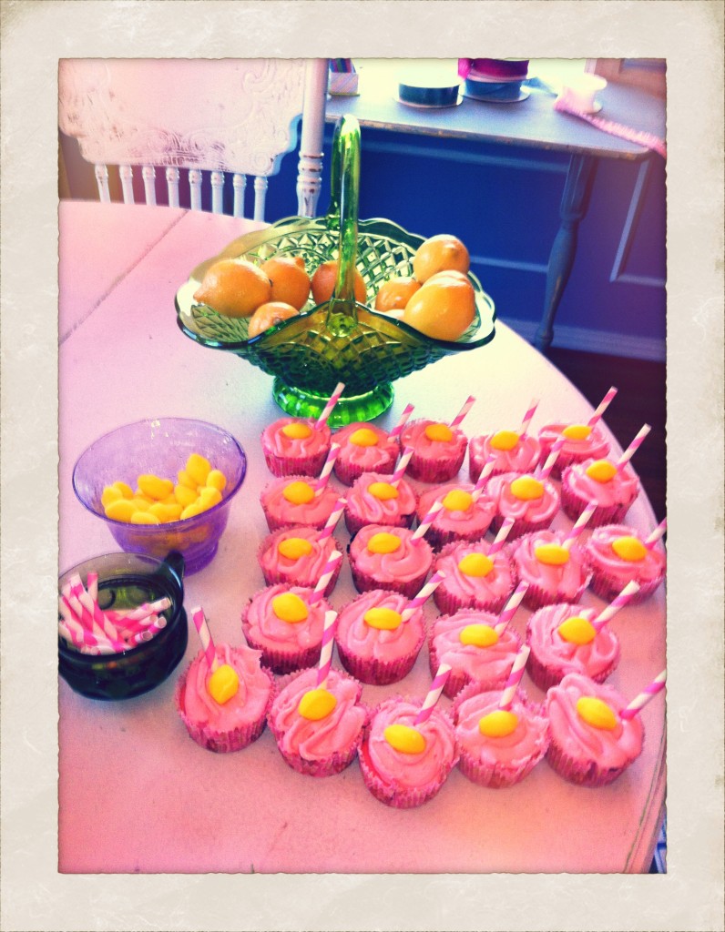 Off-season baking: Pink Lemonade Cupcakes