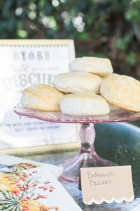 Pillsbury Grands Homestyle Buttermilk Biscuits